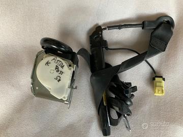 CINTURA POSTERIORE OPEL ASTRA K 95032