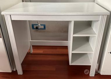 Scrivania ikea