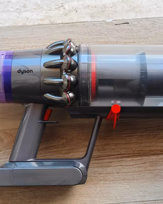 Dyson V11 Absolute Gar. fino 24/06/2027 accessori