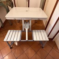 Tavolino da campeggio