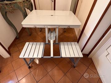 Tavolino da campeggio