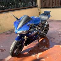 Yamaha FZR 1000