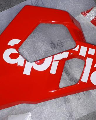 Aprilia Tuono R-Factory 1000 06-09 carena inferior