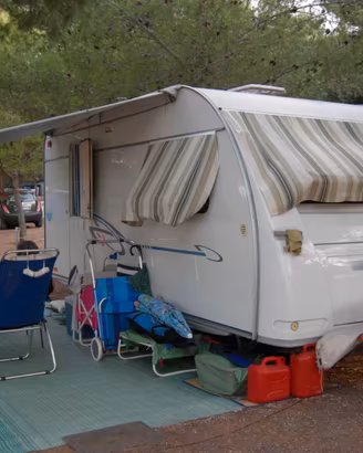 roulotte adria adora  6A 45PH