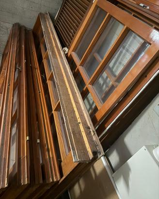 Infissi e Finestre in legno in buono stato
