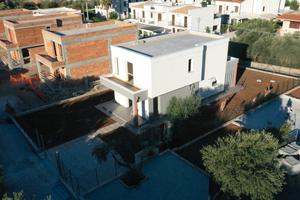 Strutture bifamiliari prospicenti il mare