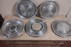 copri cerchi borchie anni 70