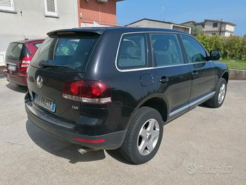 VOLKSWAGEN Touareg - 2007