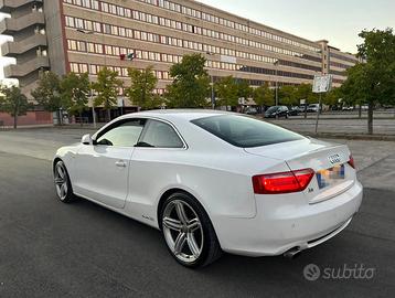 Audi A5 Coupé 2.7 TDI V6 190cv - 2009 - Bianco - 2