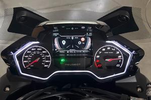 Peugeot xp 400 con 9500 km FULL OPTIONAL