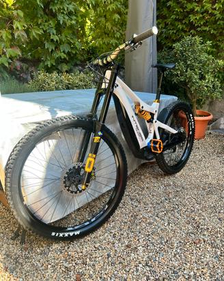 E-Mtb intense DH
