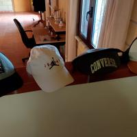 Cappelli + marsupio 