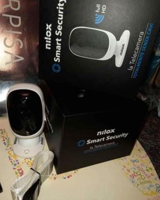 Telecamera senza cavi Nilox
Smart Security