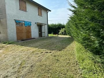 Spinea fornase magazzino con 3.900mq di terreno