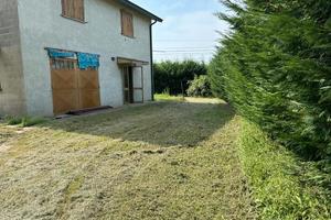 Spinea fornase magazzino con 3.900mq di terreno