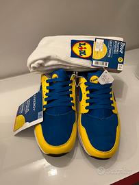 Scarpe Lidl con calze abbinate n.43