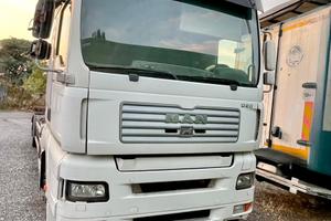 Man TGA 18.350 passo 5700 trasporto casse mobili