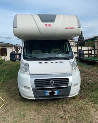 Camper mansardato ADRIA Coral 660SP