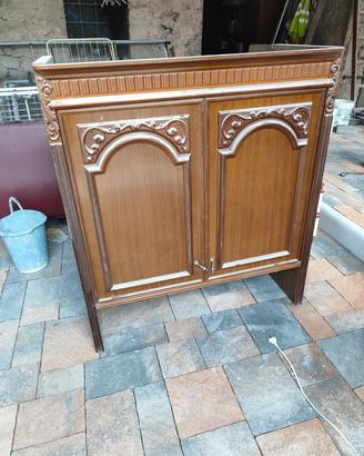Comò in legno
