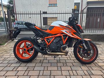 KTM Superduke 1290 R Evo