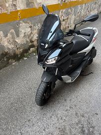 Aprilia SR GT 200 - 2022