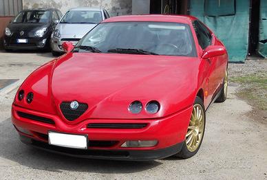 Alfa Romeo GTV 2000