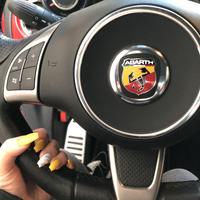 adesivo Abarth centro volante macchina Fiat 