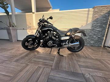 VMAX 1200 del 1993 total black
