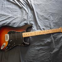 Fender Stratocaster pari al nuovo 