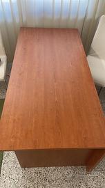 Scrivania maxi nuovissima