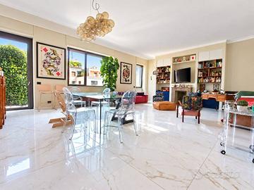 Appartamento di 180 m² con 5 locali e box auto a M