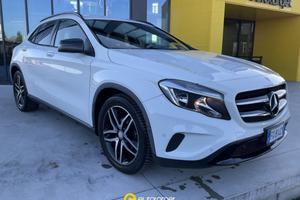 MERCEDES-BENZ GLA 180 d Premium