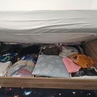 Cameretta completa: letto ad angolo con materasso 