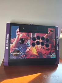 Hori Fighting Stick PS5 e PS4 