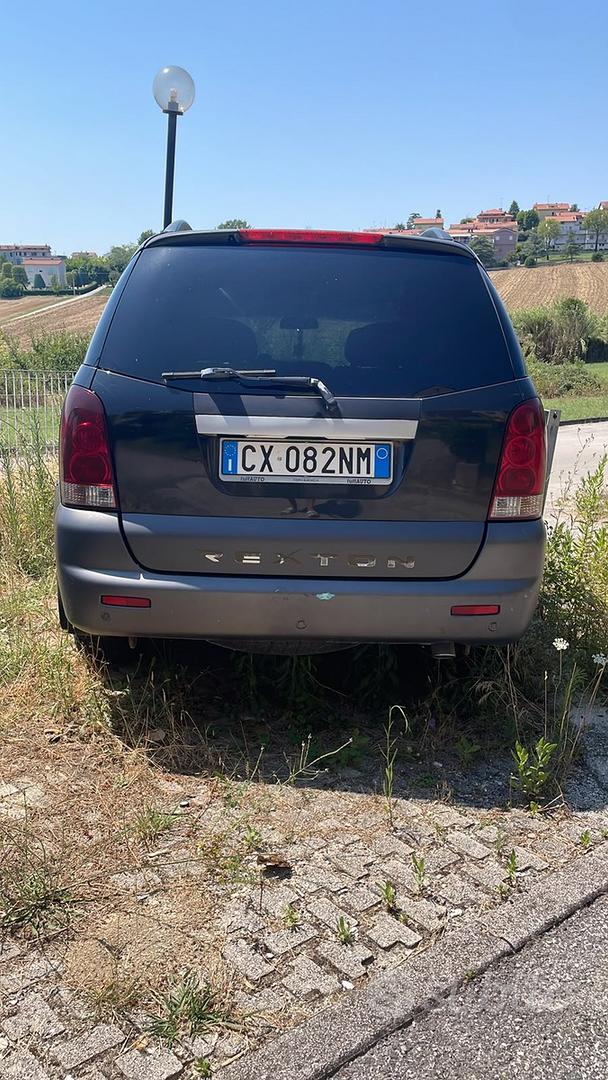 KG Mobility Rexton