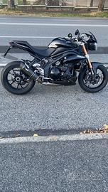 Triumph speed triple 1050