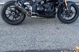 Triumph speed triple 1050
