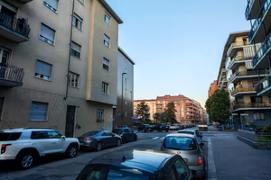 Stanze ammobiliate in zona servita e accogliente