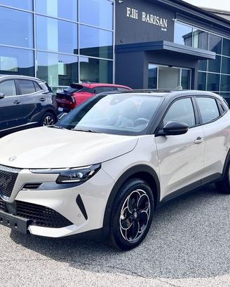 Alfa Romeo Junior BEV 156CV/115kW elettrica /...