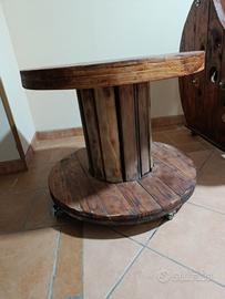 TAVOLINO IN STILE RUSTICO 