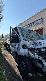 Furgone Fiat Ducato incidentato – per intero