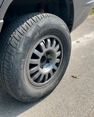 Cerchi e gomme 16” jeep Grand Cherokee / Wrangler