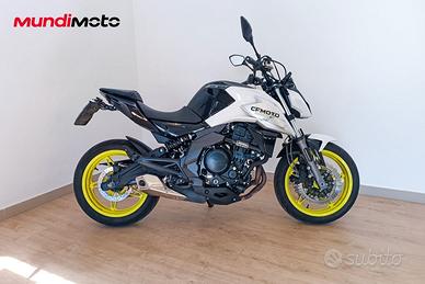 CFMOTO CF 650 NK - 2022