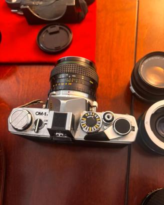 Olympus OM-1n+ Obiettivi + Borsa Originale