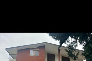 STRUTTURA INDIPENDENTE 600 MQ più spazio esterno