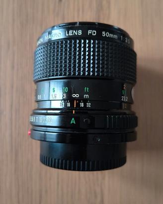 Canon New FD 50mm f/3.5 Macro