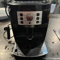 De longhi magnifica S