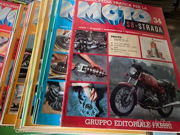 Enciclopedie a fascicoli di vario genere.