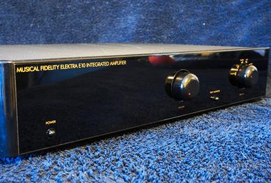 Musical Fidelity Elektra E10 ampli UK – COME NUOVO