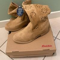 Stivale Traforato Bata